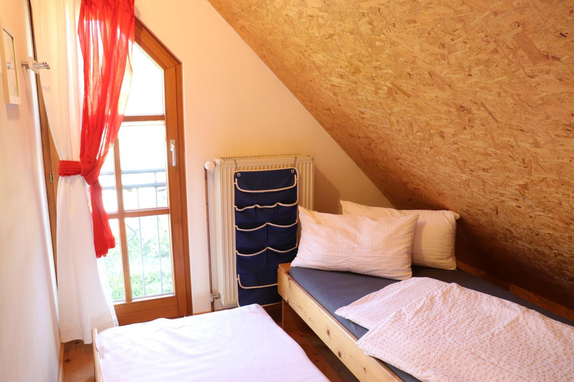 Ferienunterkuenfte Deinhardt Villa Poxdorf Phòng bức ảnh